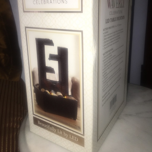 NWOT Waverly Celebrations LED Table Fountain - Picture 4 of 7